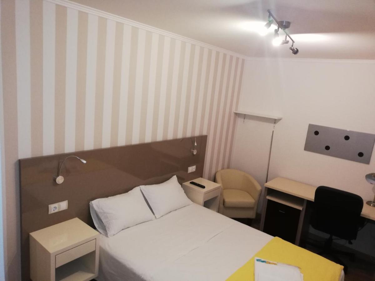 Residencia Compostela Panzió Santiago de Compostela Kültér fotó