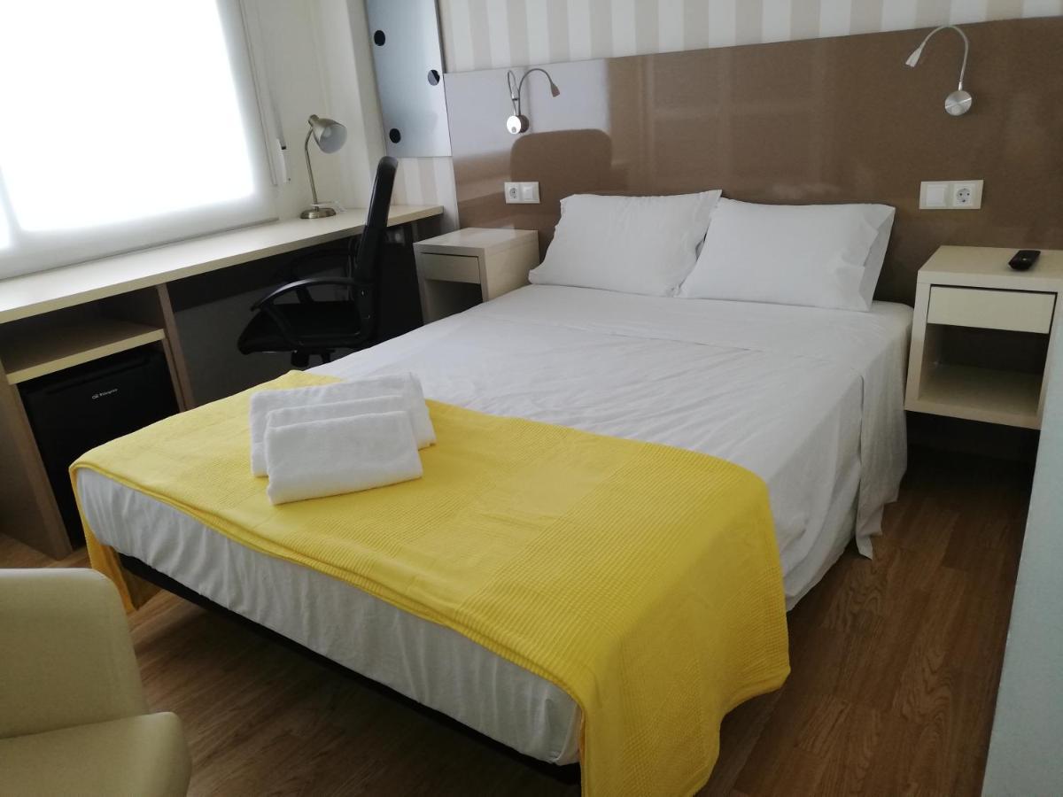 Residencia Compostela Panzió Santiago de Compostela Kültér fotó